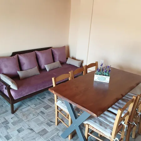 Manto's House Lefkada 度假居 *