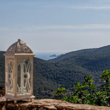 Manto's House Lefkada 펜션 Evgiros