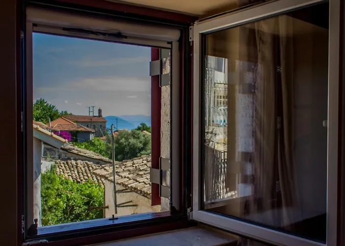 Manto's House Lefkada بيت للعطل